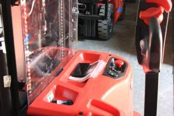 Elektro staker EP WSA161 sa visinom dizanja 5 m